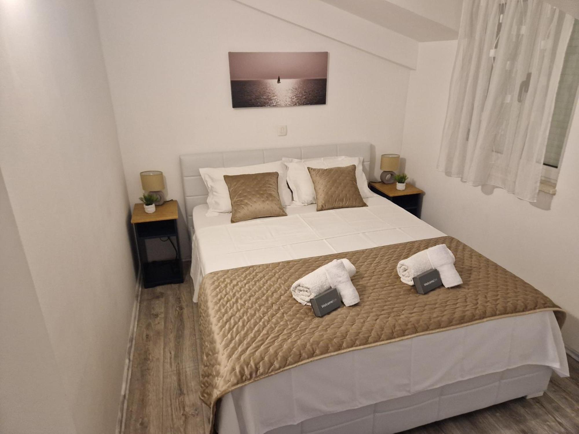 Apartments Mb Каштела Экстерьер фото